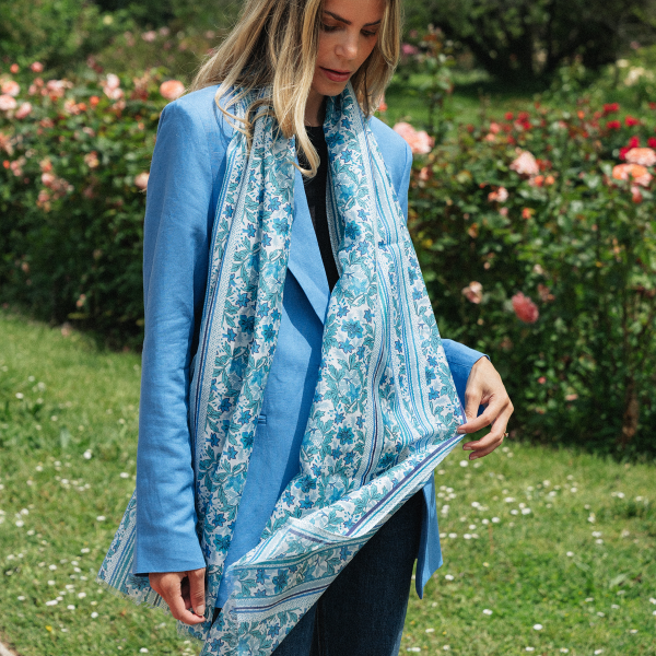 Women's-blue-cotton-silk-printed-scarf-Jardin