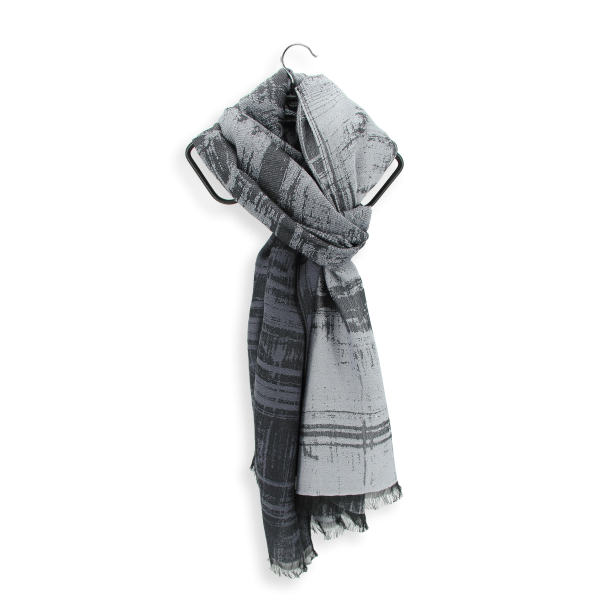 Gray-rayon-wool-men’s-scarf-Tole-froissee