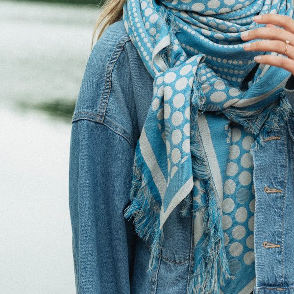 Pois-blue-wool-women’s-large-square-stole